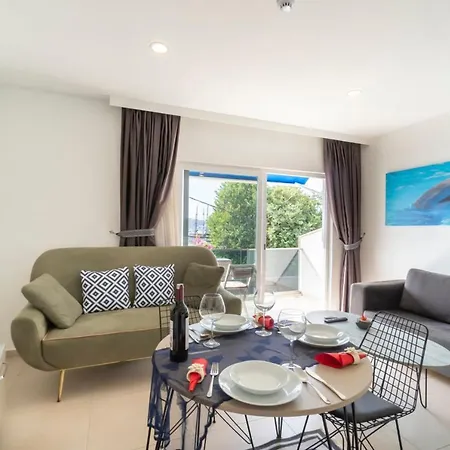 Daire Seafront Flat With Excellent Sea View In Bodrum